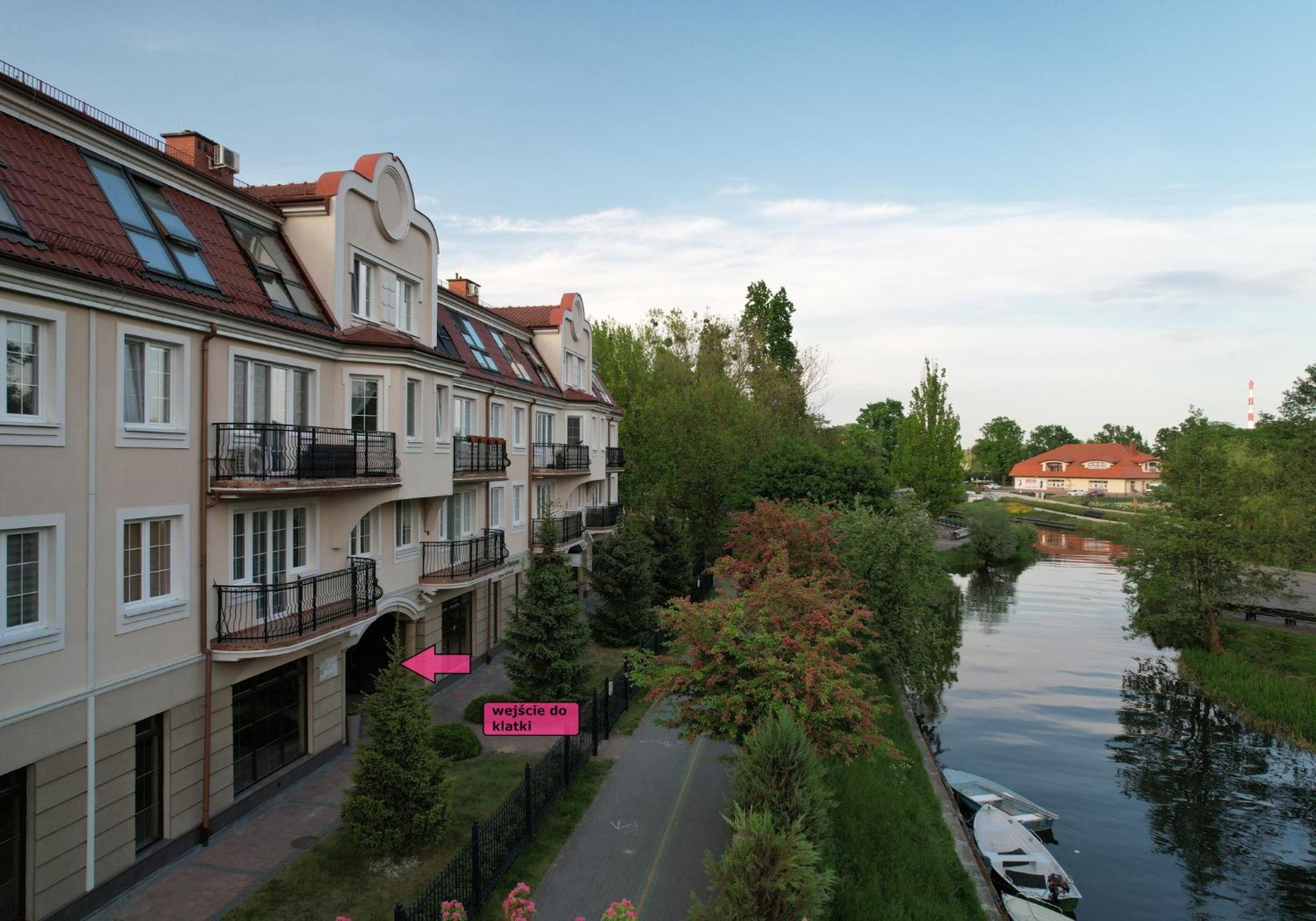 Nowoczesny Z Widokiem Na Rzeke I Jezioro Apartment *